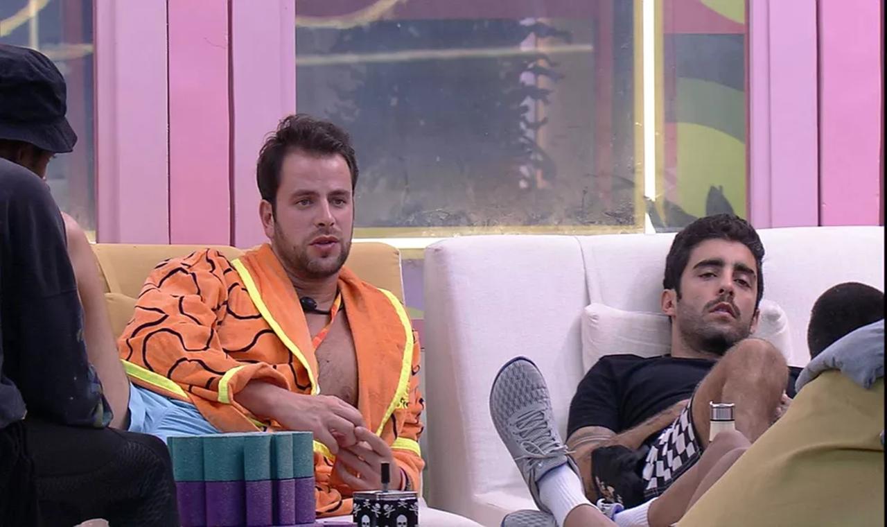 Líder Gustavo cita 'Paredão ideal' para sister ser eliminada do BBB 22