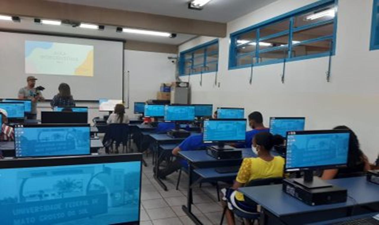 Prefeitura de Três Lagoas e UFMS abrem cursos gratuitos de extensão em informática para adolescentes