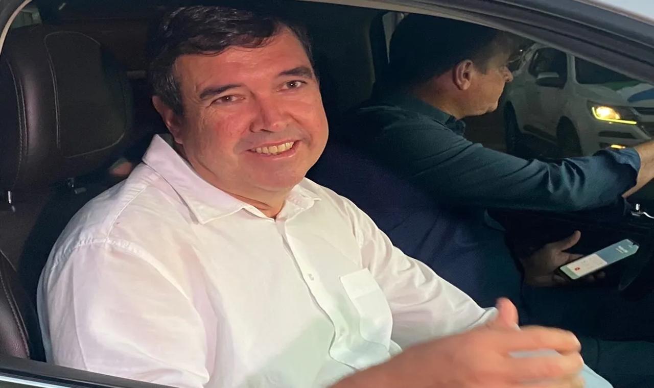 Eduardo Riedel, do PSDB, é eleito governador de Mato Grosso do Sul