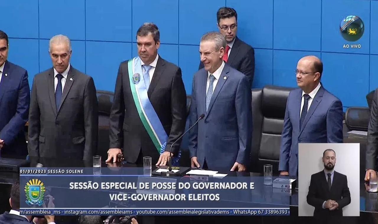 Eduardo Riedel toma posse como governador de Mato Grosso do Sul