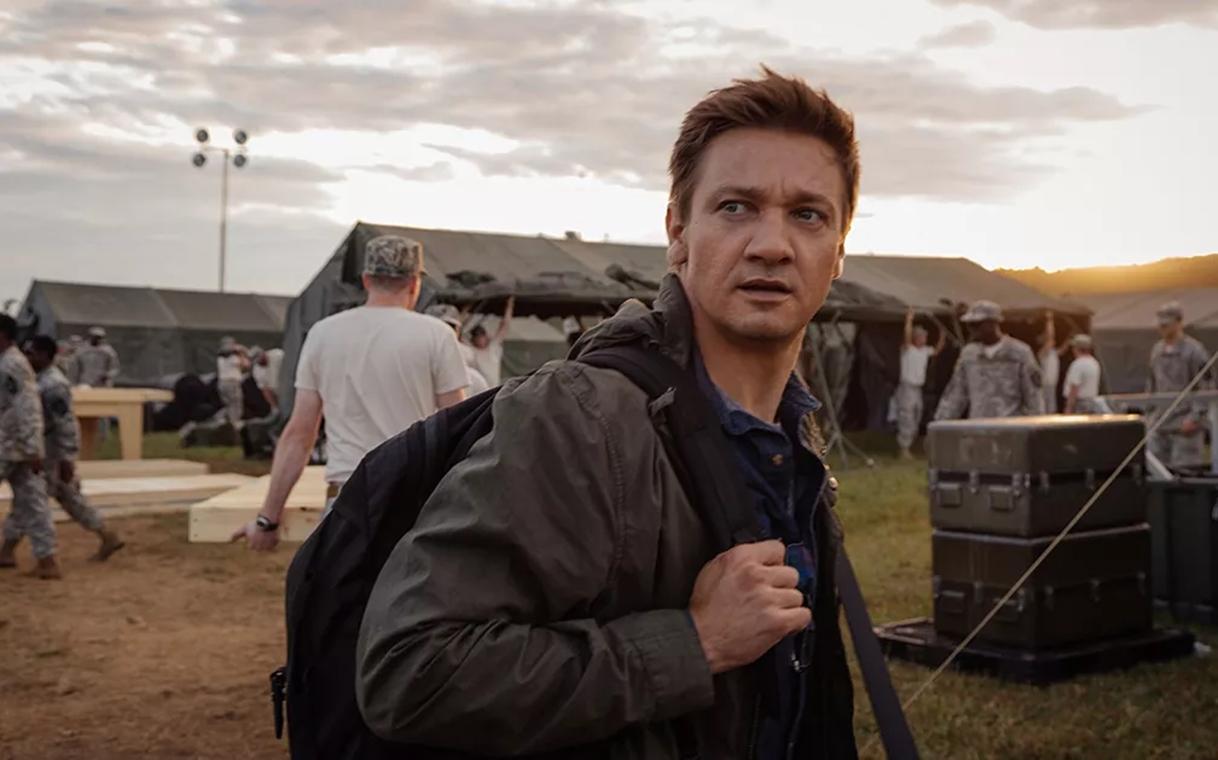 Jeremy Renner, ator que interpreta Gavião Arqueiro, se fere gravemente limpando neve