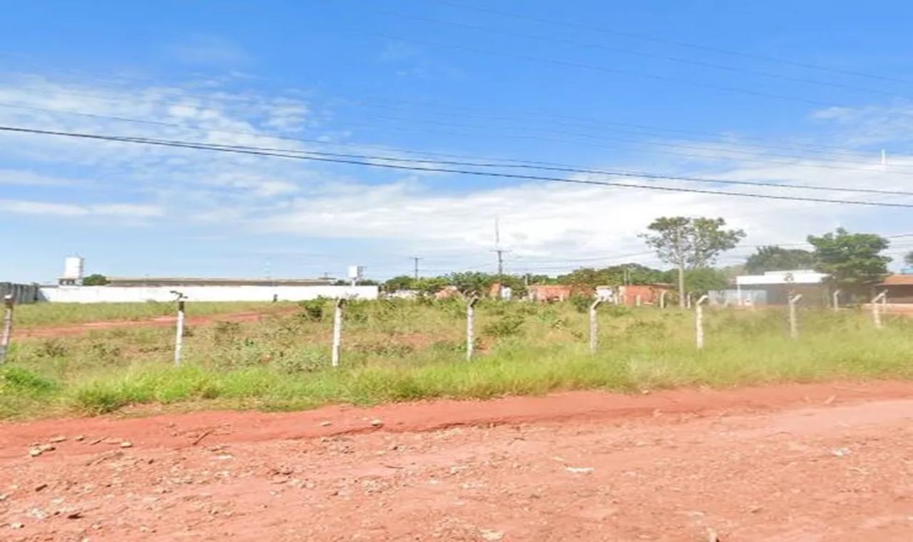 Menina de 6 anos esfaqueia criança de 9 anos durante brincadeira em campo de futebol em MS