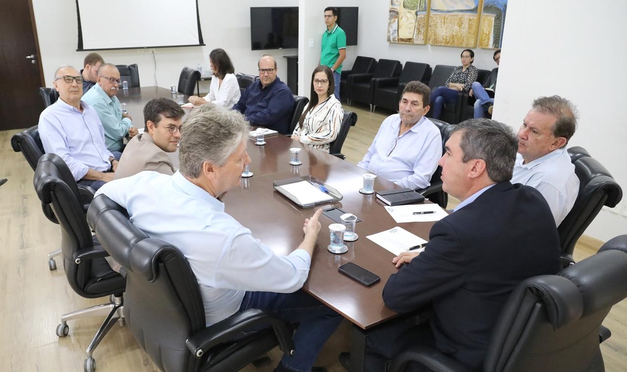 Governador reitera compromissos para implantação mais uma de fábrica de celulose no estado
