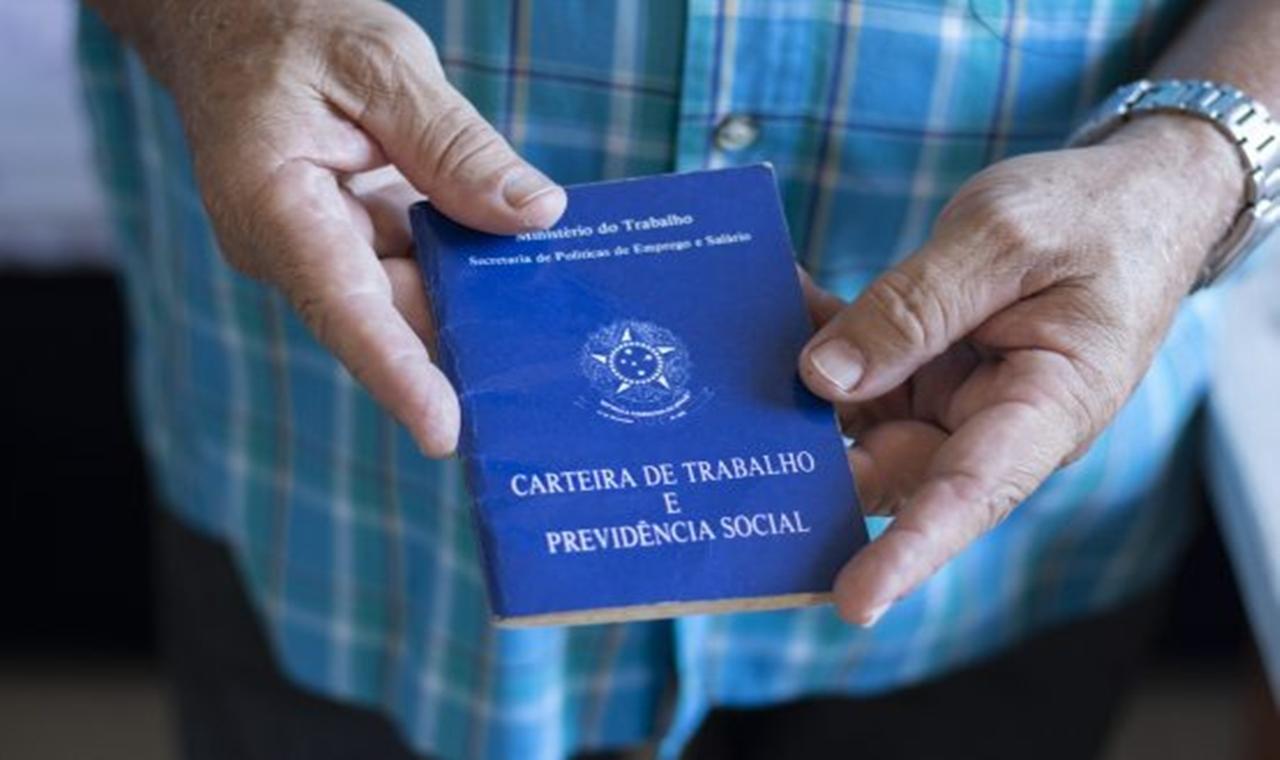 Semana começa com 3.317 vagas de emprego disponíveis em todo estado