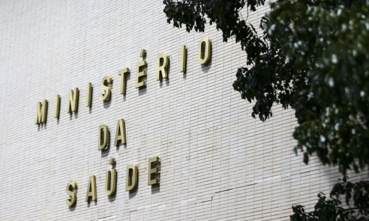 Ministério da Saúde apura suspeita de gripe aviária em humanos
