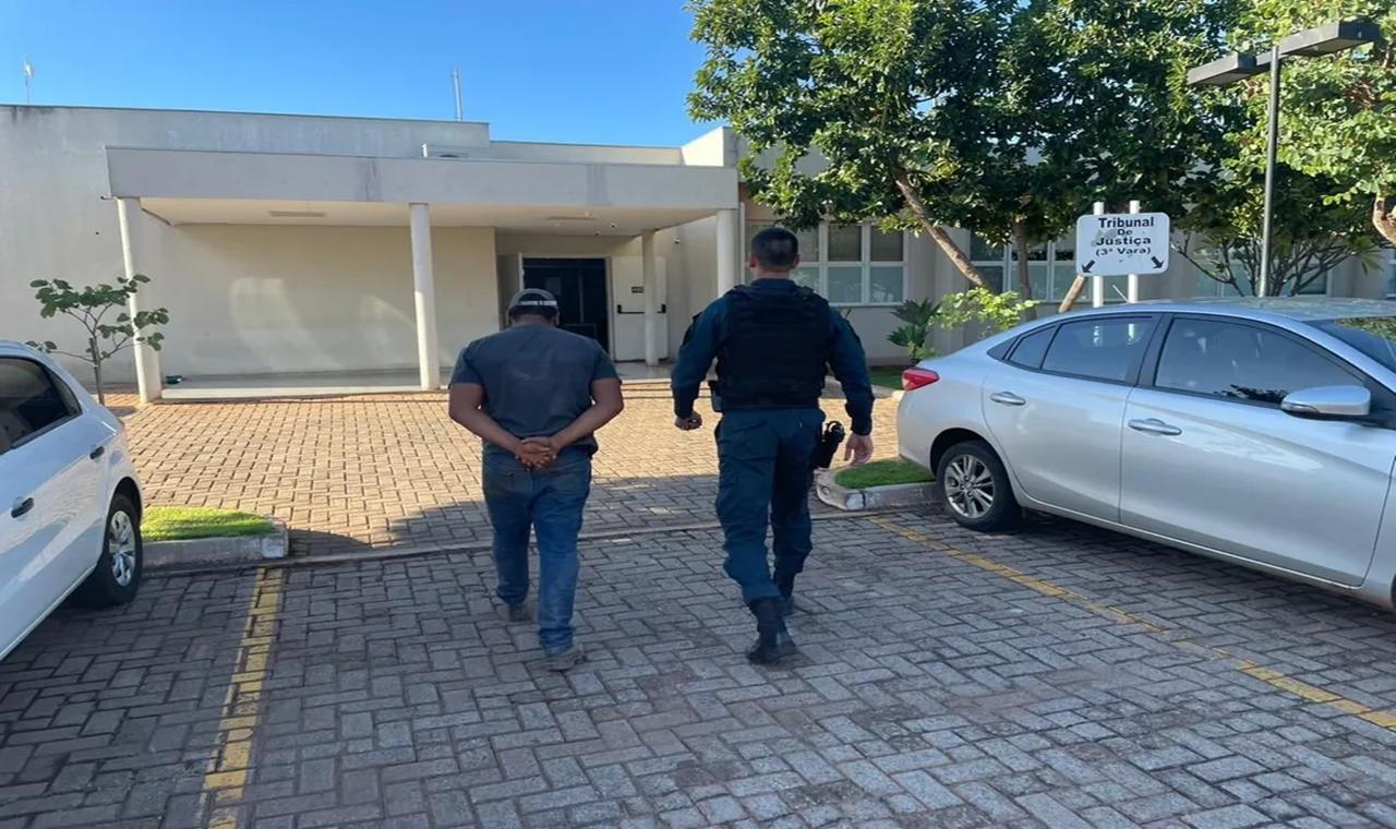 Polícia prende pedreiro suspeito de estuprar e manter esposa em cárcere privado