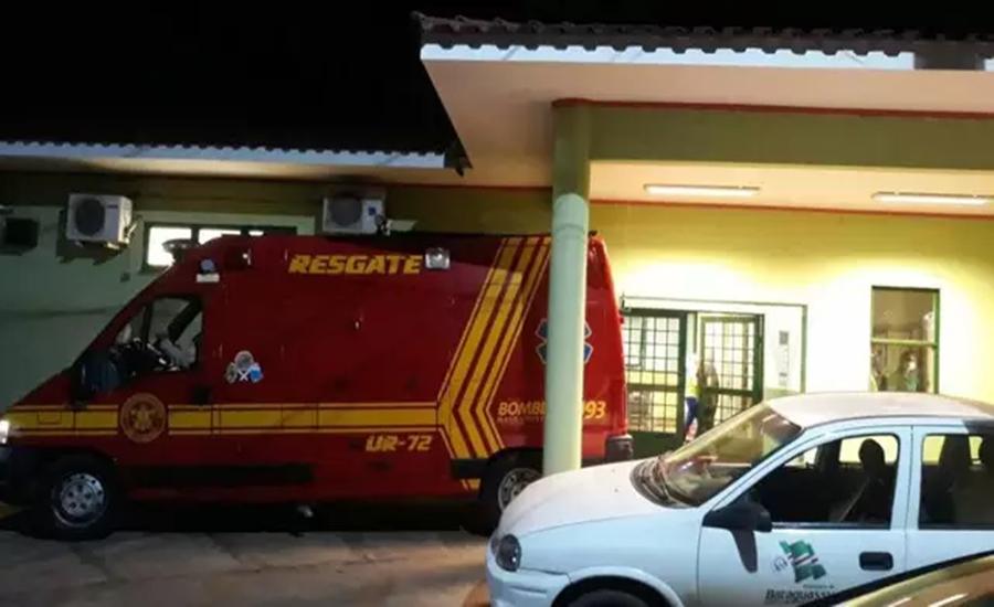 Homem é atacado por enxame na BR-267 e leva mais de 100 ferroadas de abelhas