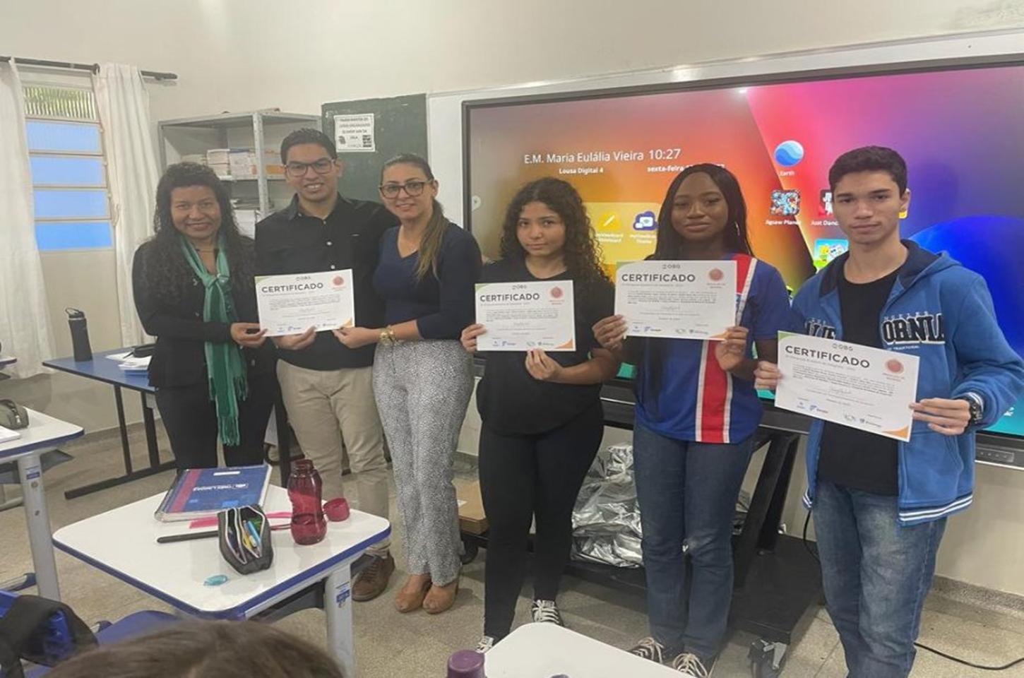 Alunos de Escola da Escola Municipal “Maria Eulália Vieira”, conquistam medalha de bronze na 8ª Olimpíada Brasileira de Geografia