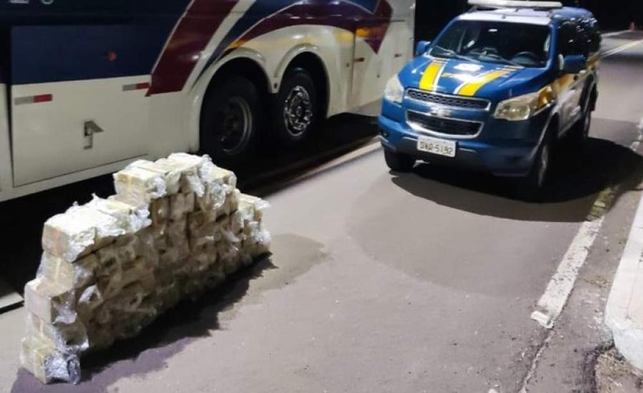PRF apreende 210 kg de cocaína na BR-267