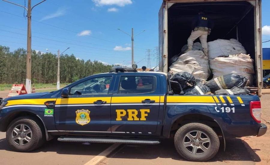 PRF apreende 252 kg de skunk em caminhão na BR-158 em Três Lagoas