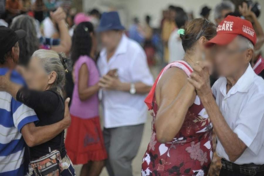 Aumento de 441% nos casos de HIV entre idosos no Brasil em uma década