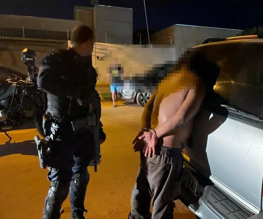 Homem é detido após disparos de arma de fogo após discussão no bairro Vila Verde