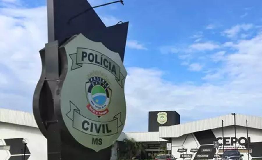 Idoso é preso ao se masturbar para crianças em sacada de apartamento