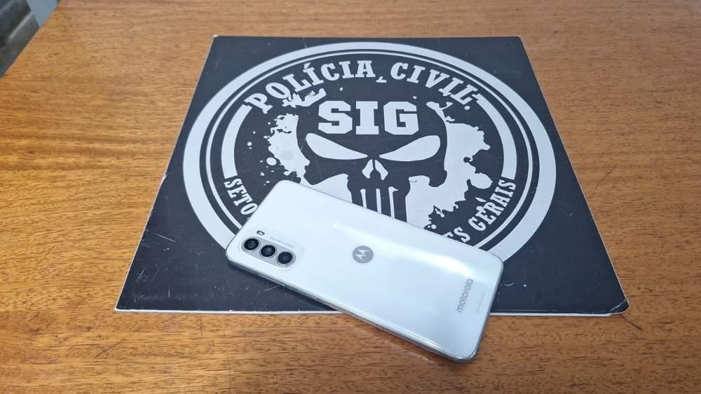 Polícia identifica suspeito e devolve celular furtado em Três Lagoas