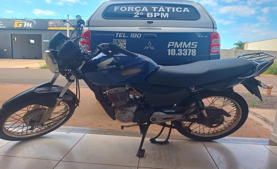 Polícia Militar em Três Lagoas recupera motocicleta furtada