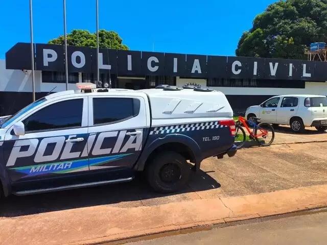 Entregador aproveita entrega de compras, invade casa e estupra menina autista em MS
