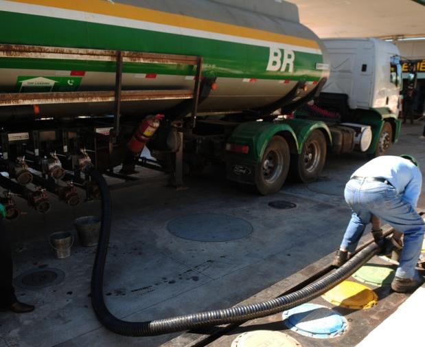 Polícia Civil flagra furto de 600 litros de diesel em Três Lagoas