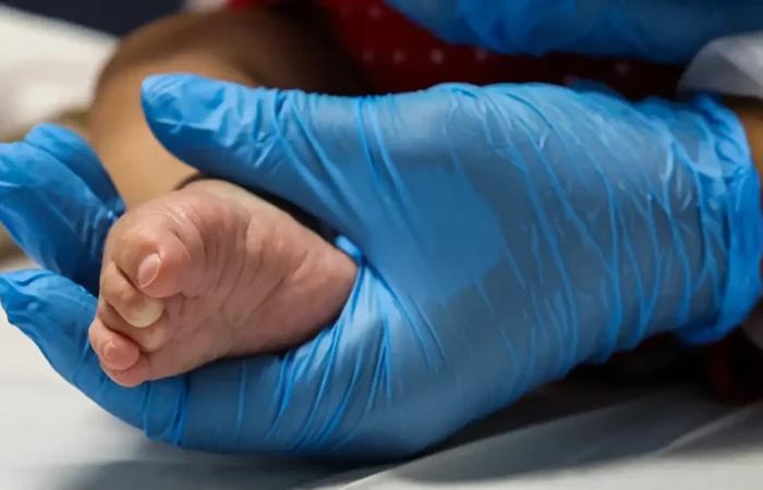 MS amplia teste do pezinho gratuito pelo SUS e passa a detectar mais de 40 doenças em recém-nascidos