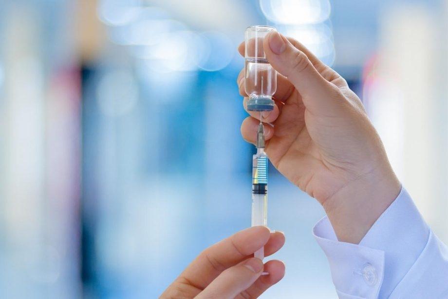 Rede SUS oferecerá vacina de alto custo para gestantes contra o Vírus Sincicial Respiratório (VSR)