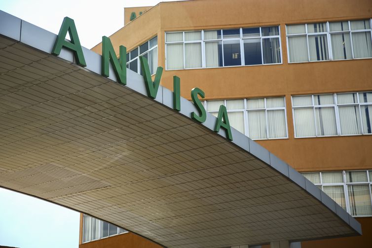 Anvisa manda recolher lote de chá de camomila Água da Serra