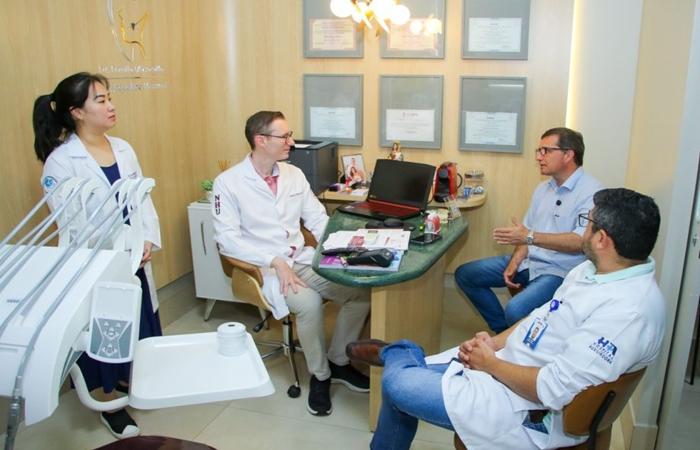 Prefeito acompanha atendimento odontológico com sedação para pessoas com deficiência em Três Lagoas