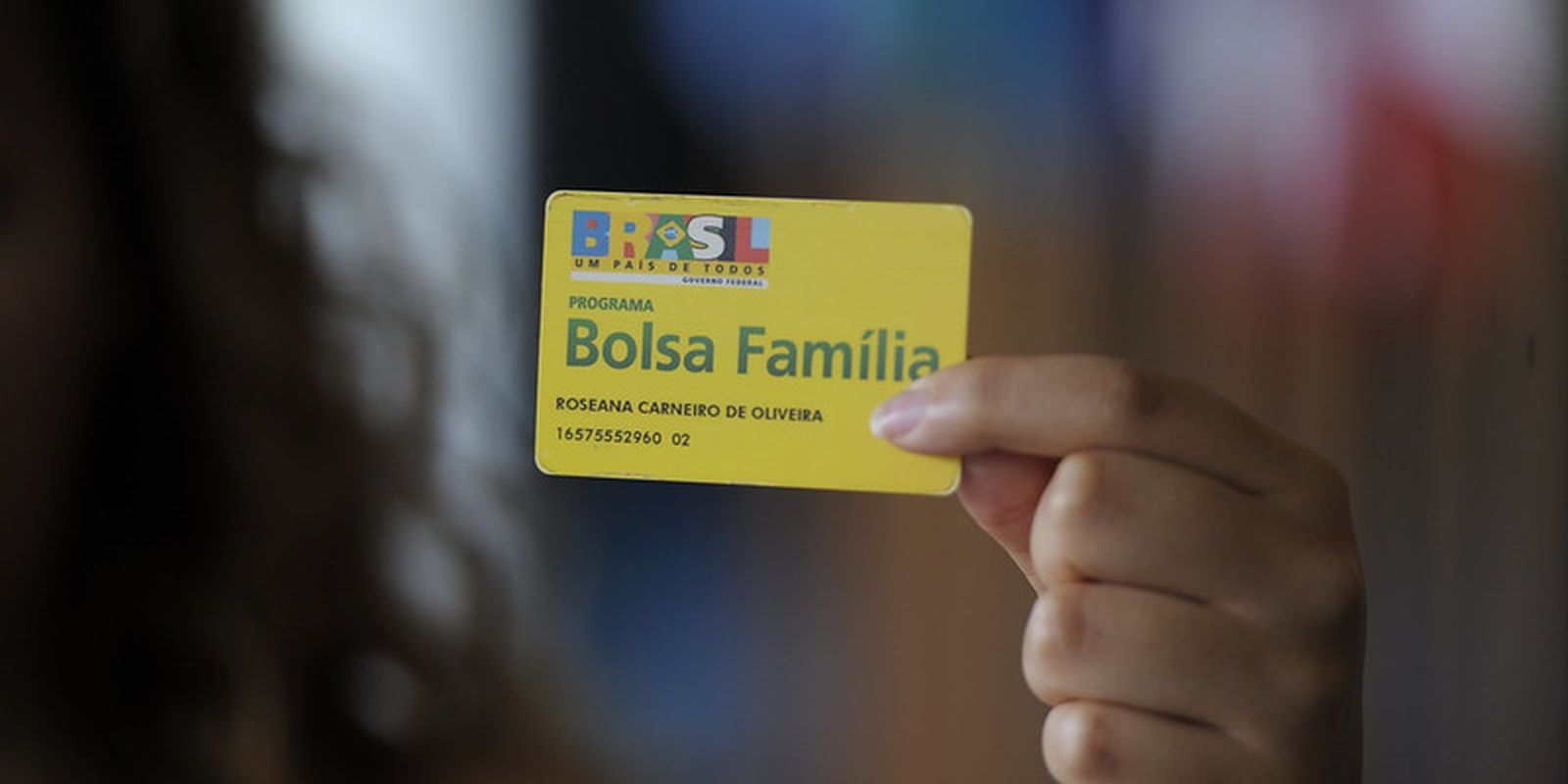 Fome recua mais em lares com Bolsa Família chefiados por mulher