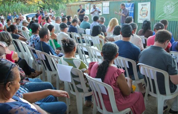 Prefeitura Municipal realiza solenidade para entrega de Termos de Cessão aos moradores do Cinturão Verde