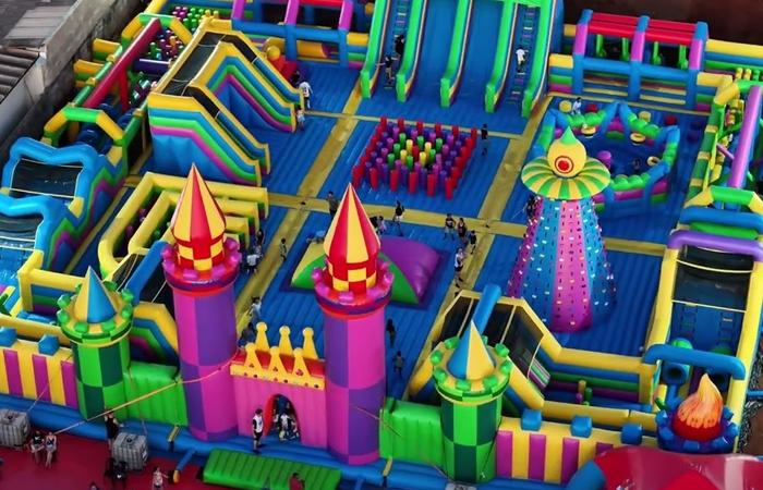 Shopping Três Lagoas recebe maior parque inflável do Brasil