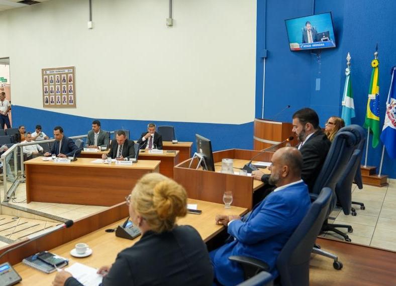 Vereadores propõem programa municipal para fiscalizar resíduos e Dia do Agente Comunitário