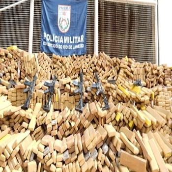 Drogas estão avaliadas em torno de R$ 50 milhões • Divulgação/PMERJ