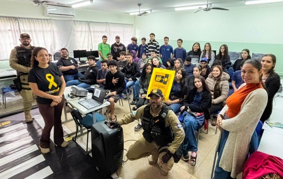 Campanha Maio Amarelo do Deptran leva palestras educativas as escolas de Três Lagoas