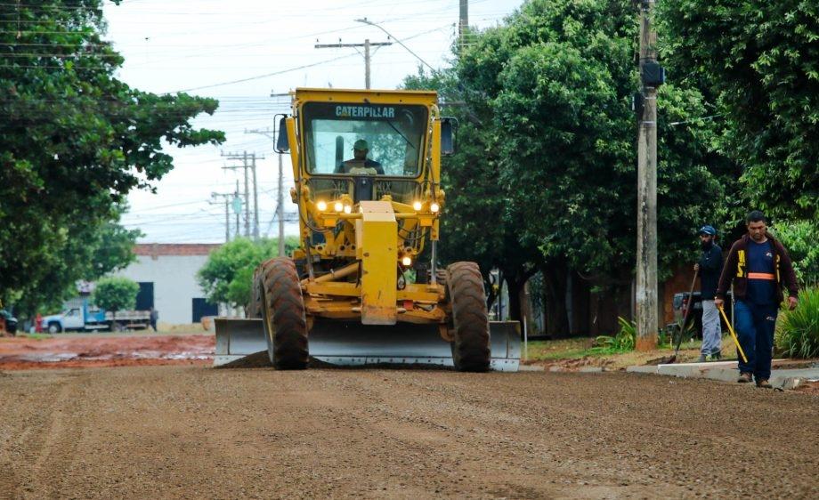 Obras de drenagem e pavimentação avançam nos bairros Itamaraty, Jardim Nossa Senhora de Fátima, Jardim Eunice e Vila Alegre