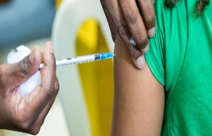 Após sucesso de público na última edição, Prefeitura realiza nova ação de vacinação contra a gripe neste sábado (06) na Feira Central