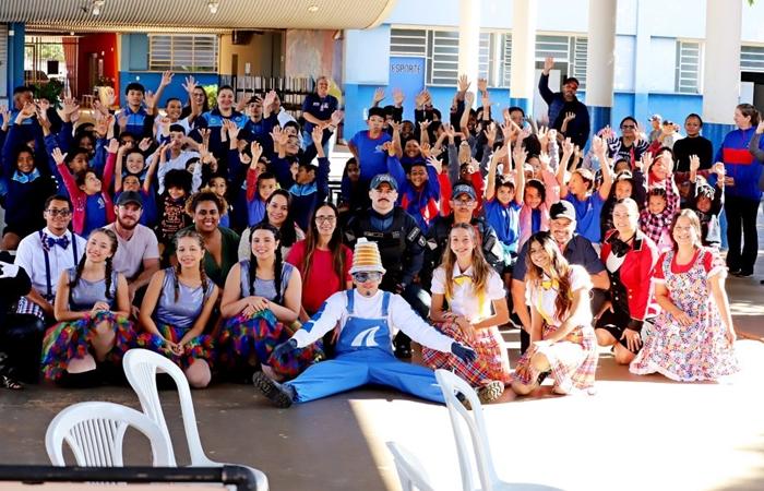 Caravana Cultural traz temas relacionados à educação e segurança no trânsito para TL