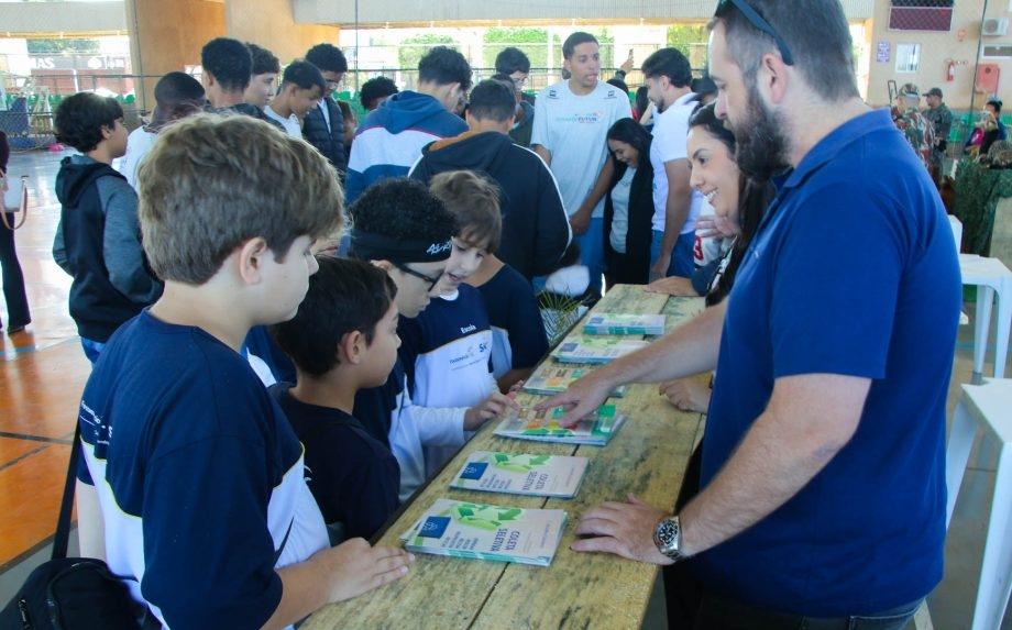 Feira “Uma Só Terra” reúne estudantes, parceiros e ações de conscientização durante a Semana Municipal do Meio Ambiente 2026