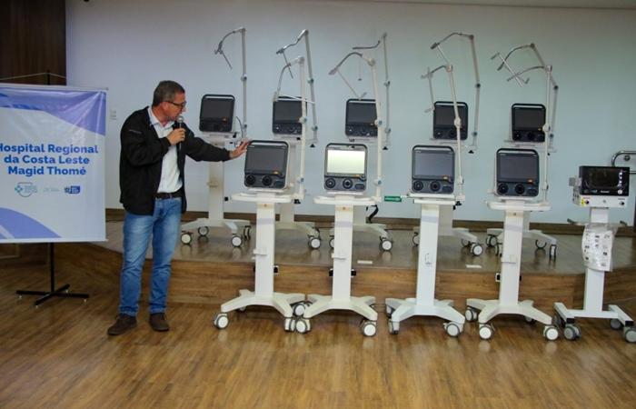 Prefeito Dr. Cassiano Maia doa 10 ventiladores pulmonares ao Hospital Regional