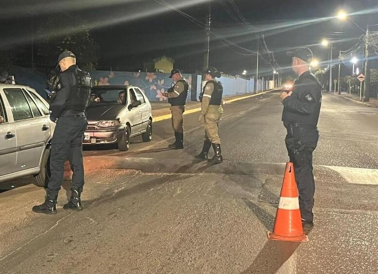 Polícia Militar apreende cinco veículos irregulares durante operação em Três Lagoas