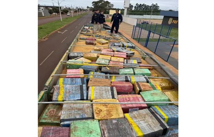 PRF apreende 6 toneladas de maconha escondidas em carga de soja