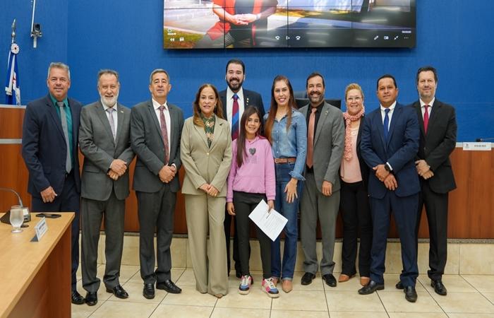 Vereadores aprovam parceria com entidades de ensino superior e homenagem que leva o nome da Tia Nega
