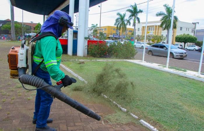 Prefeitura de Três Lagoas intensifica limpeza de áreas verdes e atende 22 espaços públicos em outubro