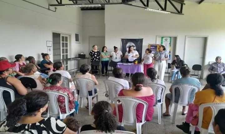 Ação de conscientização pelo fim da violência contra a mulher reúne beneficiários do PAA em Três Lagoas