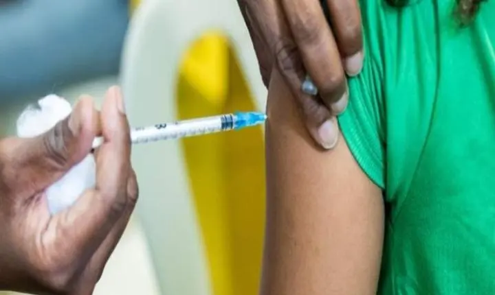 Após sucesso de público na última edição, Prefeitura realiza nova ação de vacinação contra a gripe neste sábado (06) na Feira Central
