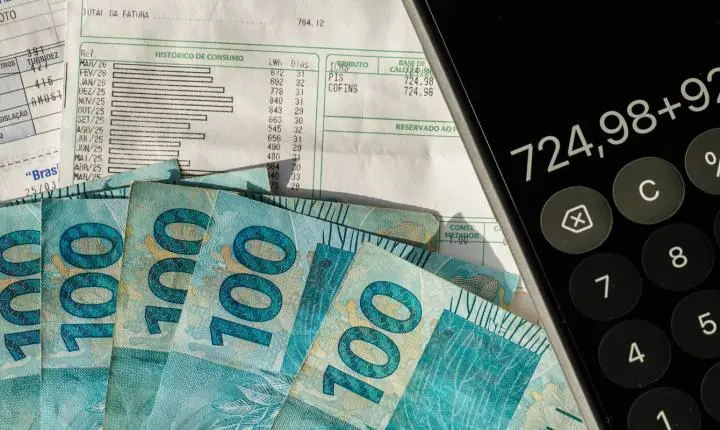Arrecadação federal ultrapassa R$ 2 trilhões em oito meses