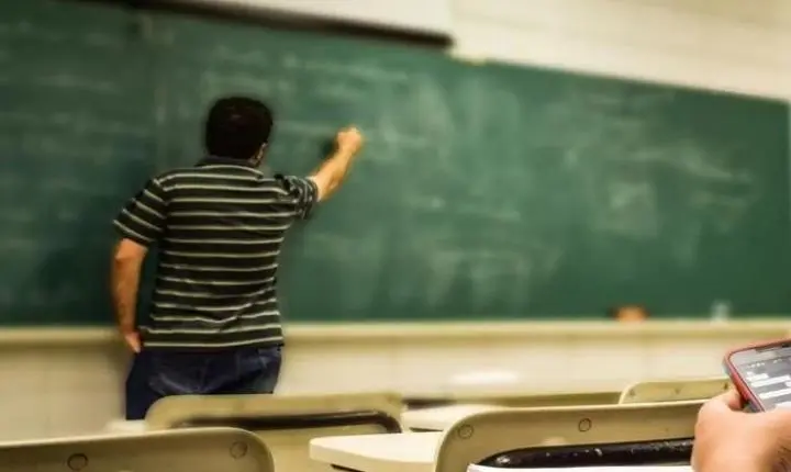 Autorizado concurso público com 2.000 vagas para professores da Rede Estadual de Ensino