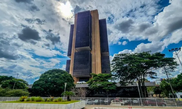 Bancos transferem R$ 5,7 bi de valores esquecidos para o Desenrola