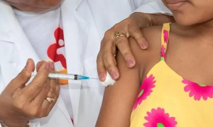 Campanha de Multivacinação 2026 atualiza cadernetas de crianças e adolescentes em MS