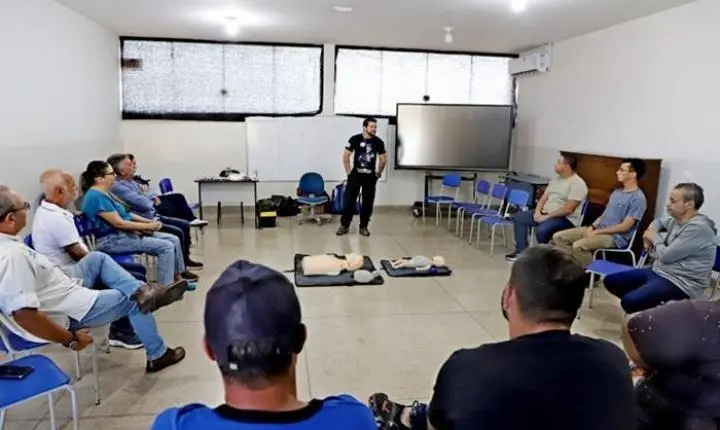 Curso de primeiros socorros capacita profissionais do turismo em Três Lagoas