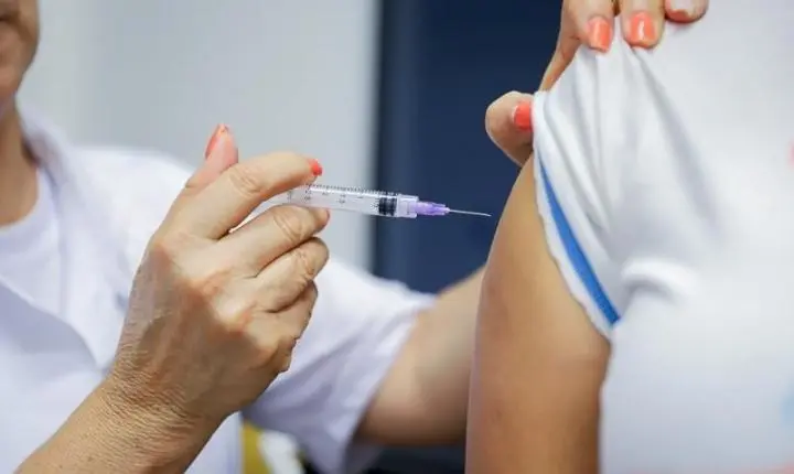 Feira Central recebe vacinação contra a gripe para maiores de 12 anos neste sábado (20)