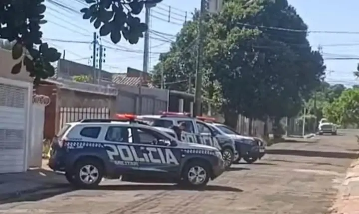 Homem é preso após tentar matar esposa e fugir com filho bebê em MS