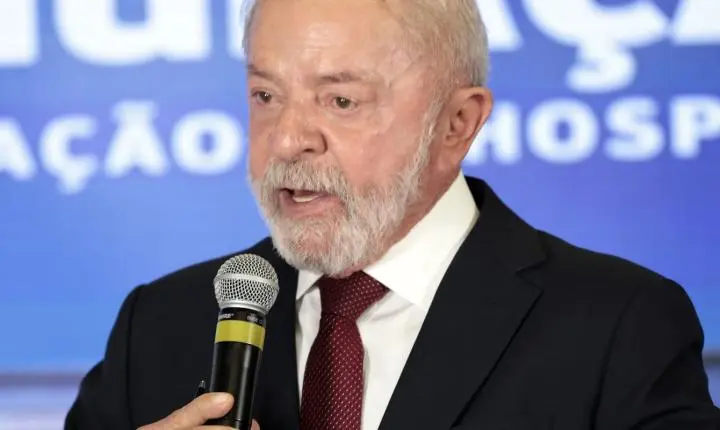 Lula quer incluir inadimplentes do FIES em pacote contra endividamento